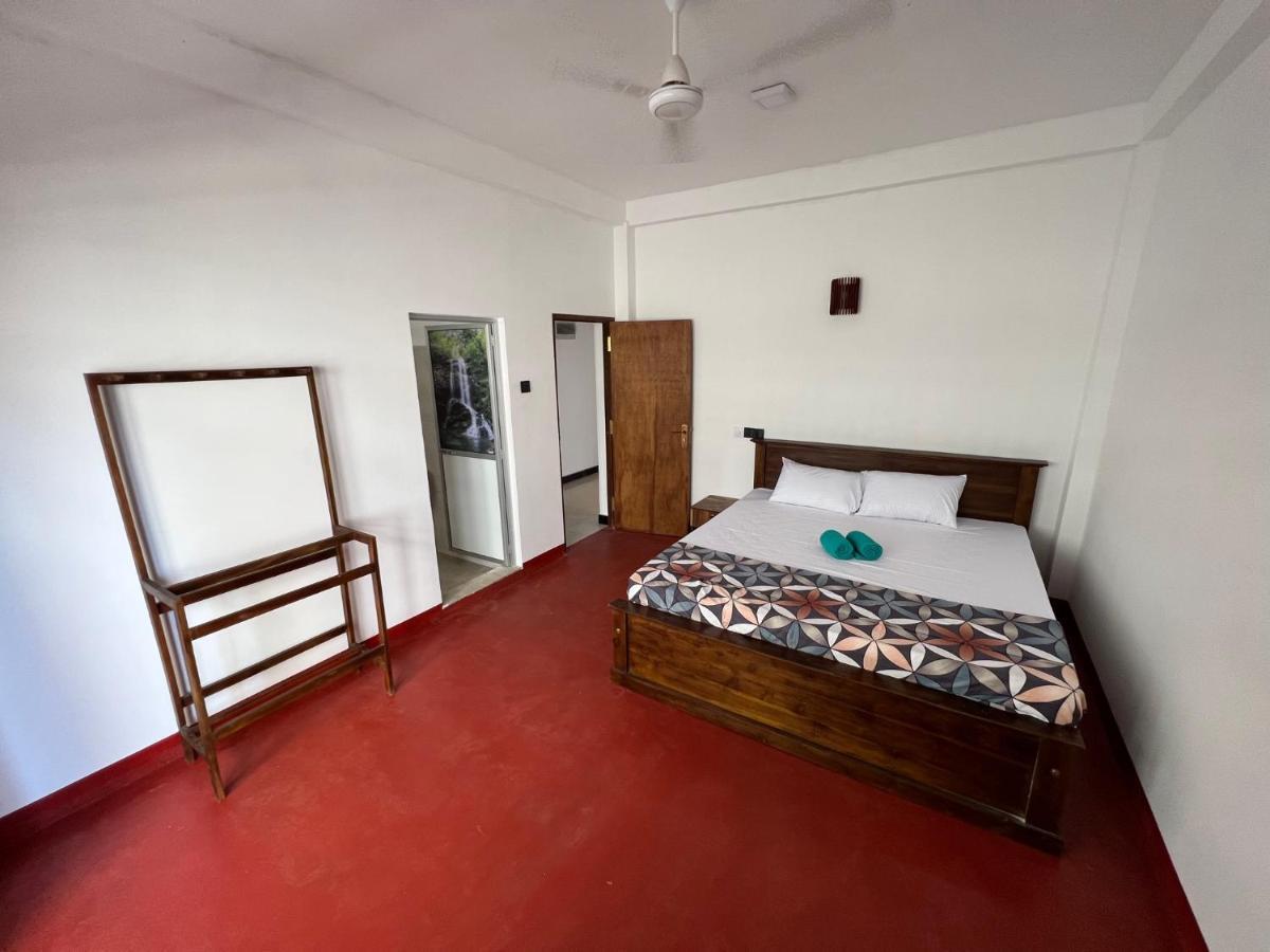 Mrmango Weligama Apartment Bagian luar foto