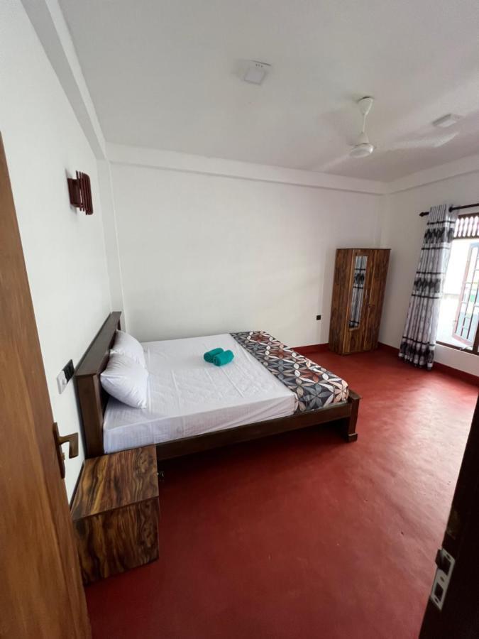 Mrmango Weligama Apartment Bagian luar foto