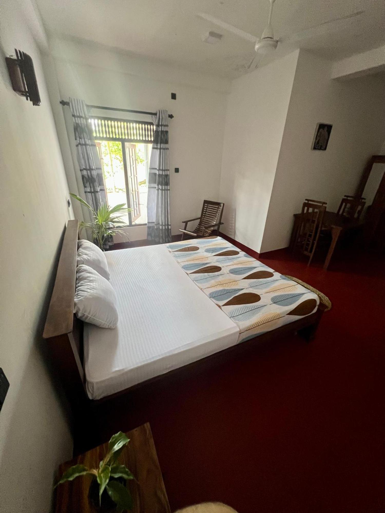 Mrmango Weligama Apartment Bagian luar foto
