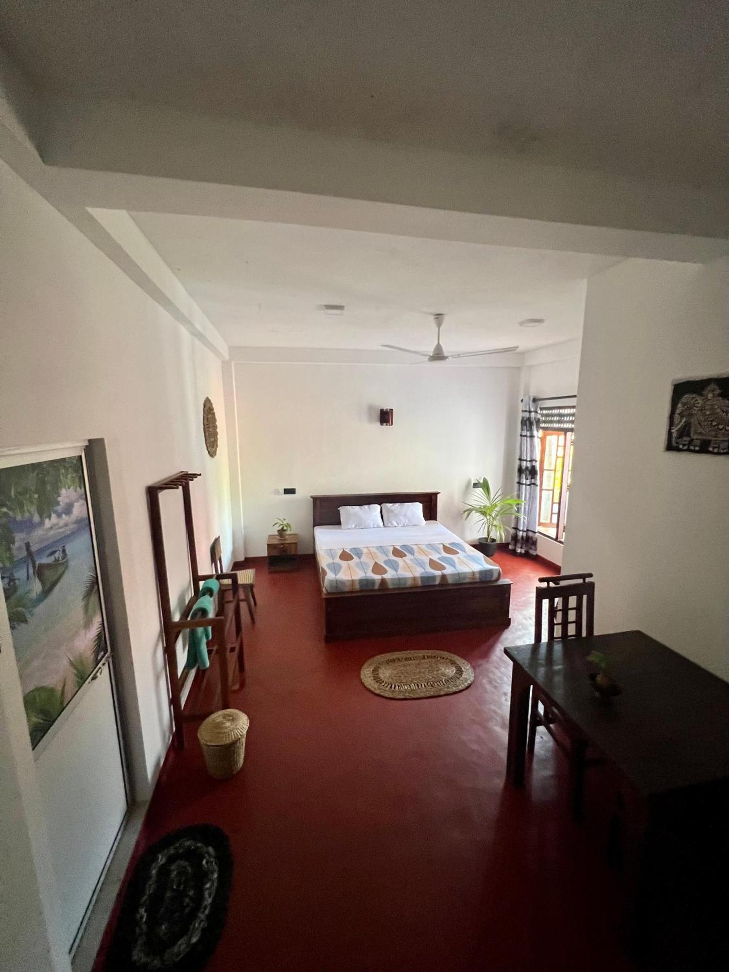 Mrmango Weligama Apartment Bagian luar foto