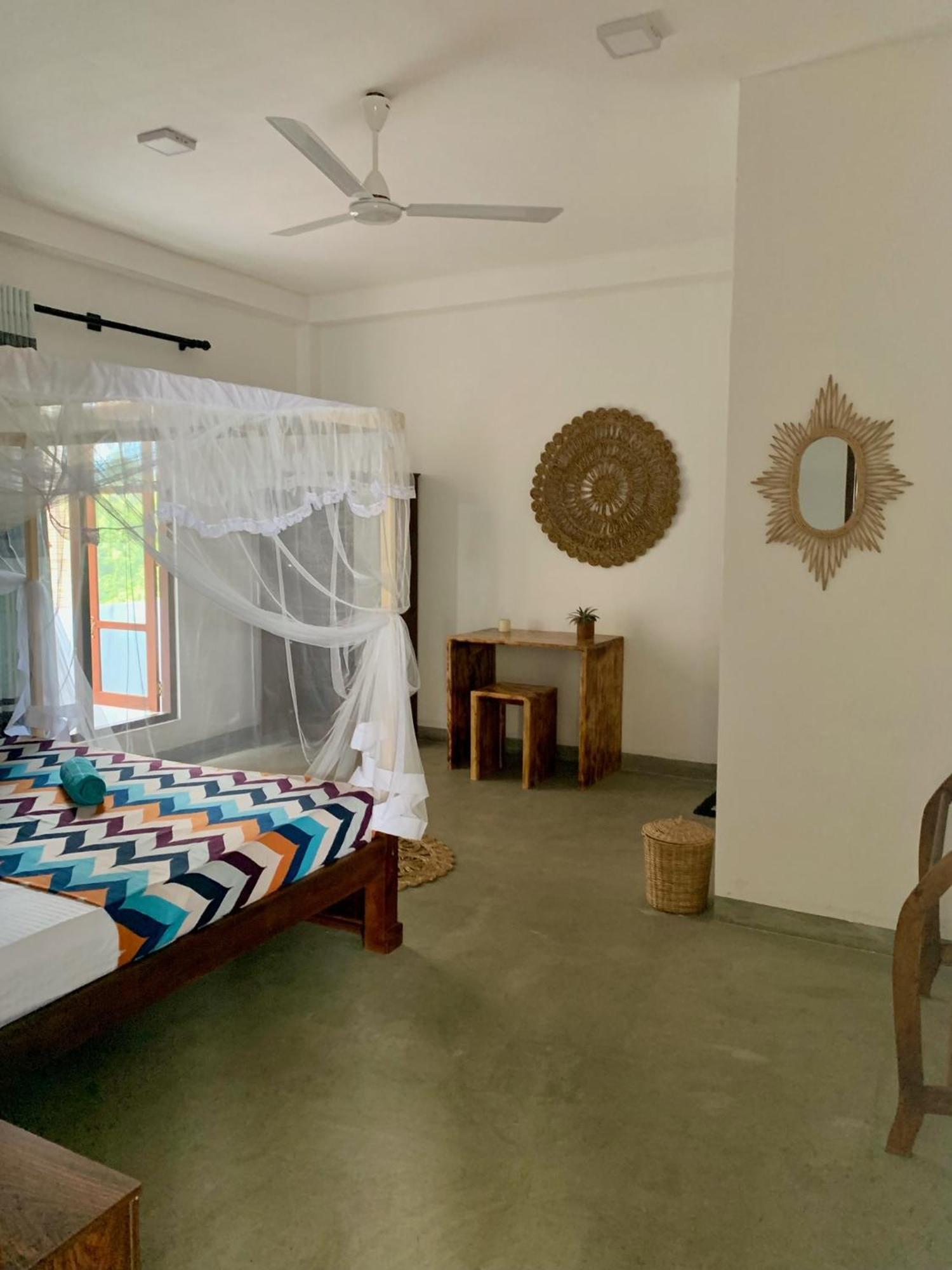 Mrmango Weligama Apartment Bagian luar foto