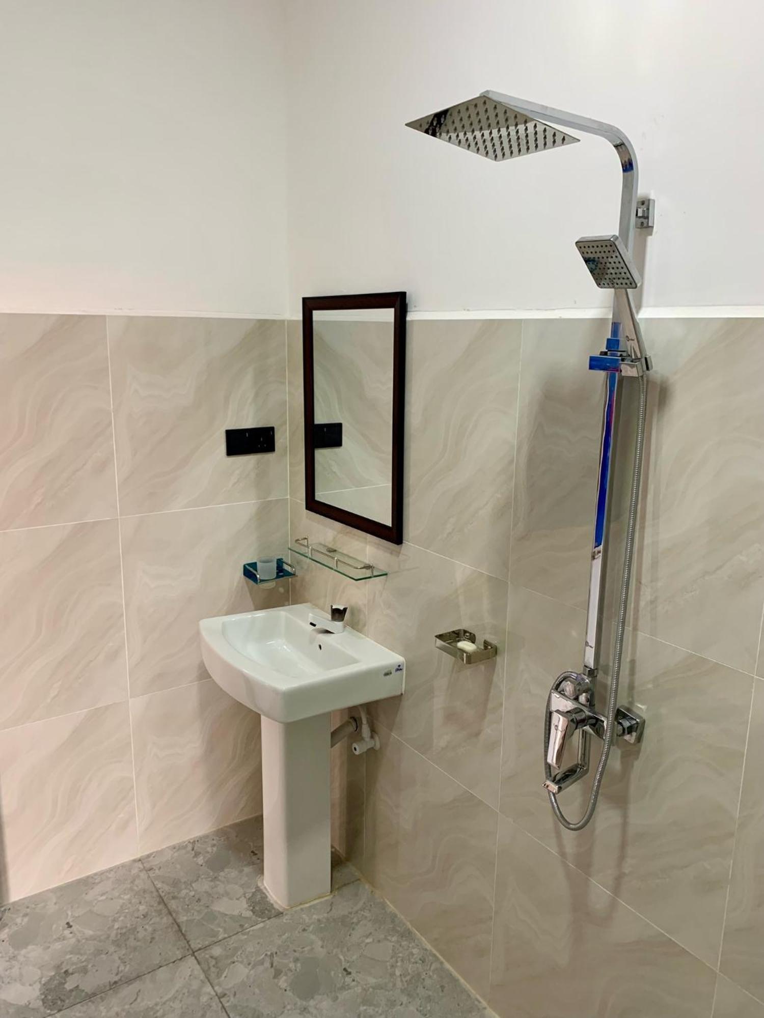 Mrmango Weligama Apartment Bagian luar foto