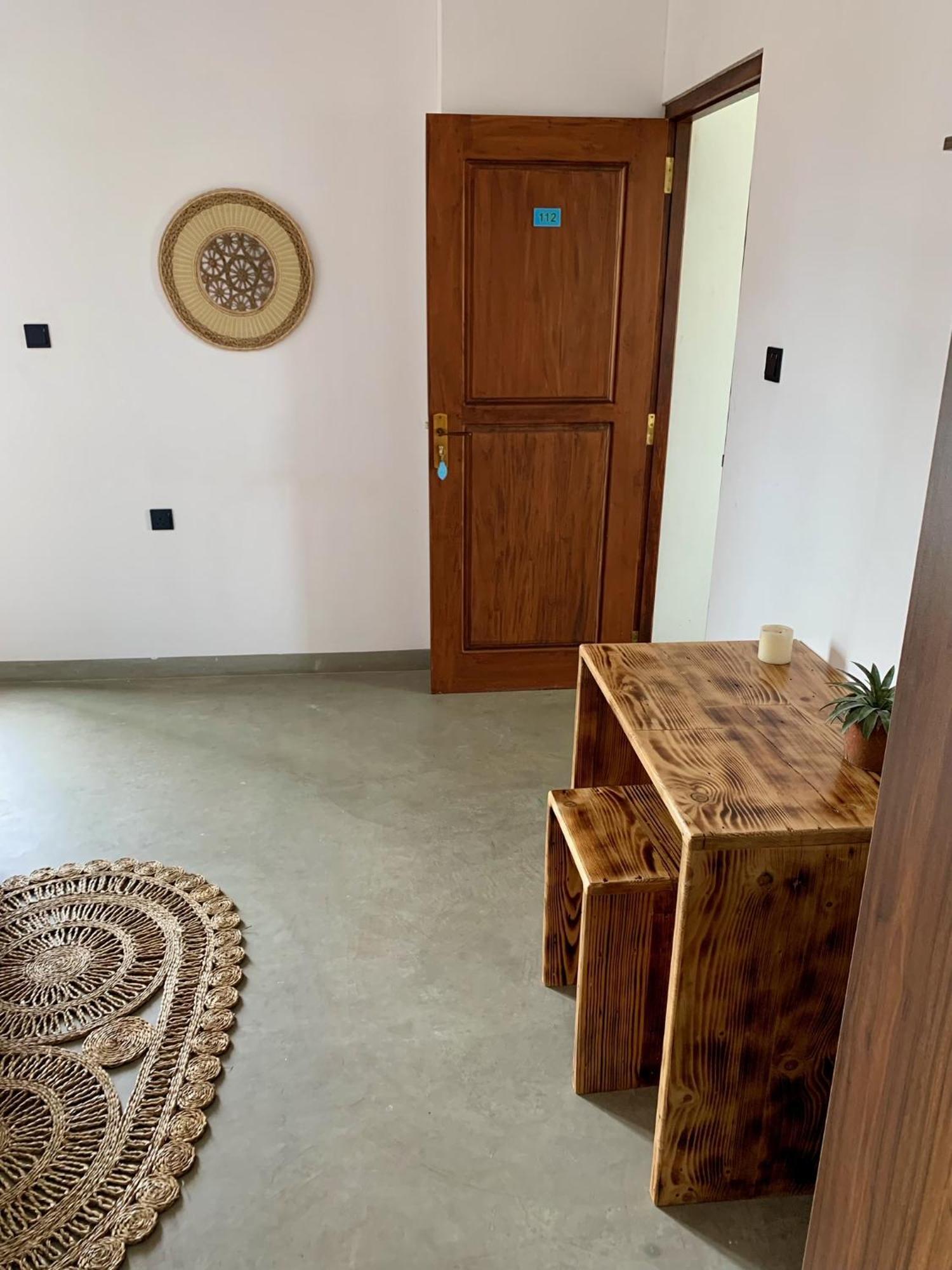 Mrmango Weligama Apartment Bagian luar foto
