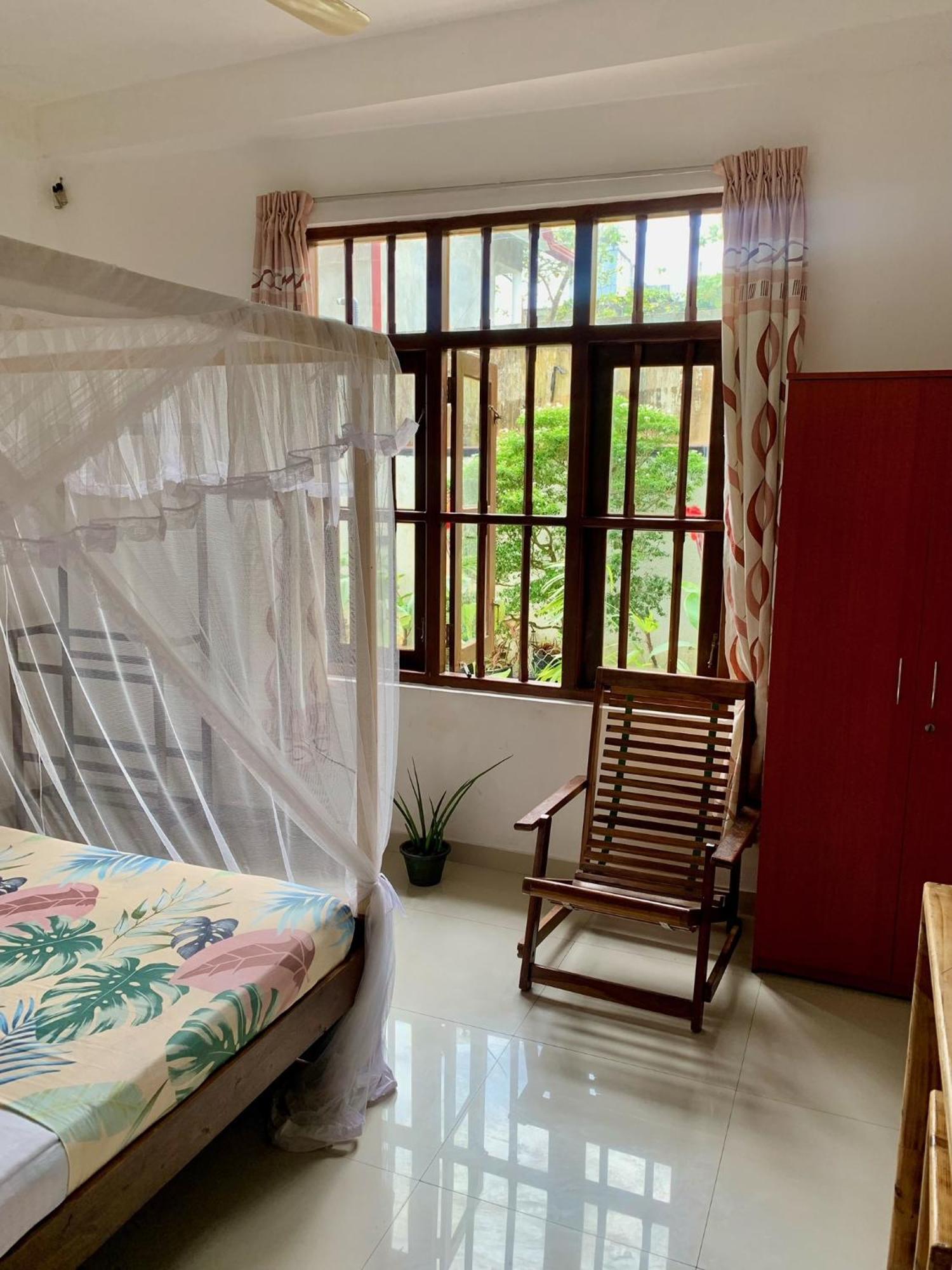 Mrmango Weligama Apartment Bagian luar foto